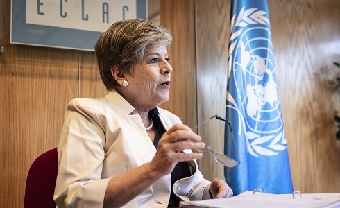La secretaria ejecutiva de la Cepal, Alicia Bárcena, durante la entrevista con EL PAÍS. SEBASTIÁN UTRERAS