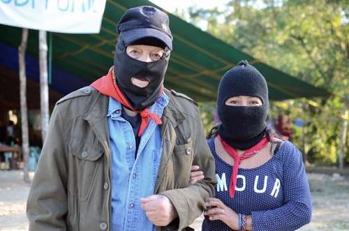 ▲ El comandante Pablo Contreras (Pablo González Casanova) en el segundo Encuentro de Redes de Resistencia en apoyo al Congreso Nacional Indígena y al Concejo Indígena de Gobierno.Foto