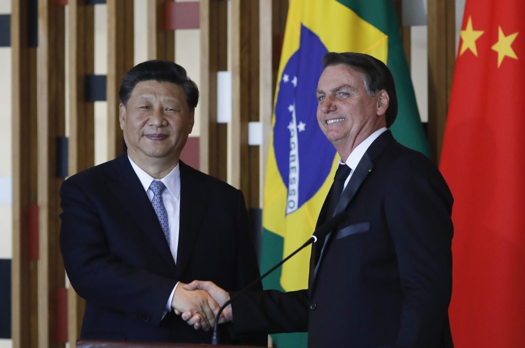 La repentina devoción de Bolsonaro por China