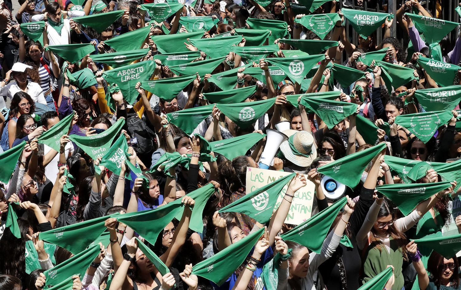 Una manifestación a favor de la legalización del aborto, en Bogotá (Colombia)