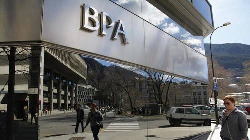 En el ranking de paraísos fiscales, Luxemburgo ocupa el sexto lugar, detrás del primer lugar de las Islas Vírgenes Británicas y mucho antes que Andorra. En la imagen, una sucursal de la Banca Privada de Andorra. Foto tomada de Internet