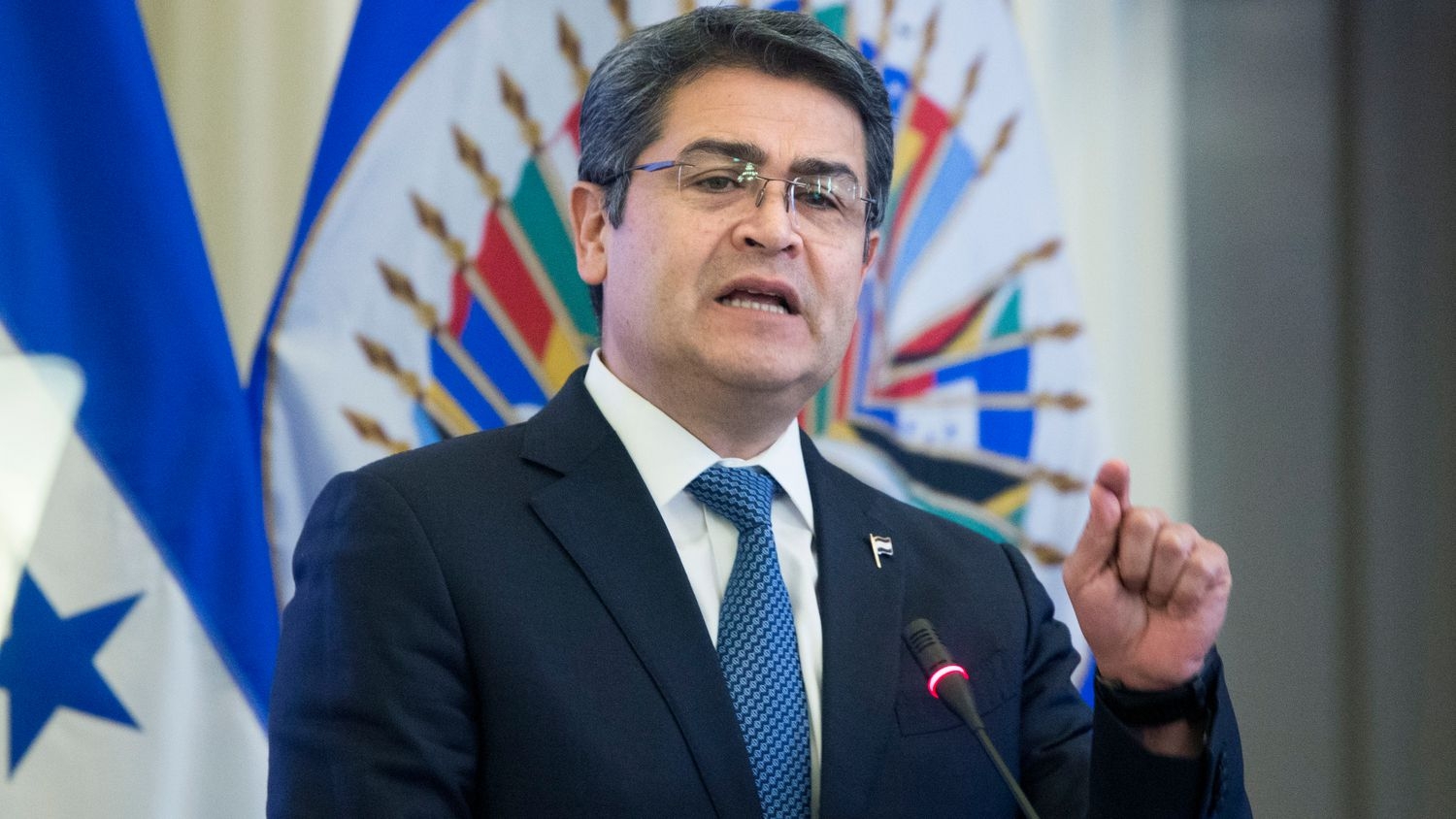 Un fiscal de Nueva York acusa al presidente de Honduras de colaborar en el tráfico de cocaína a EE UU
