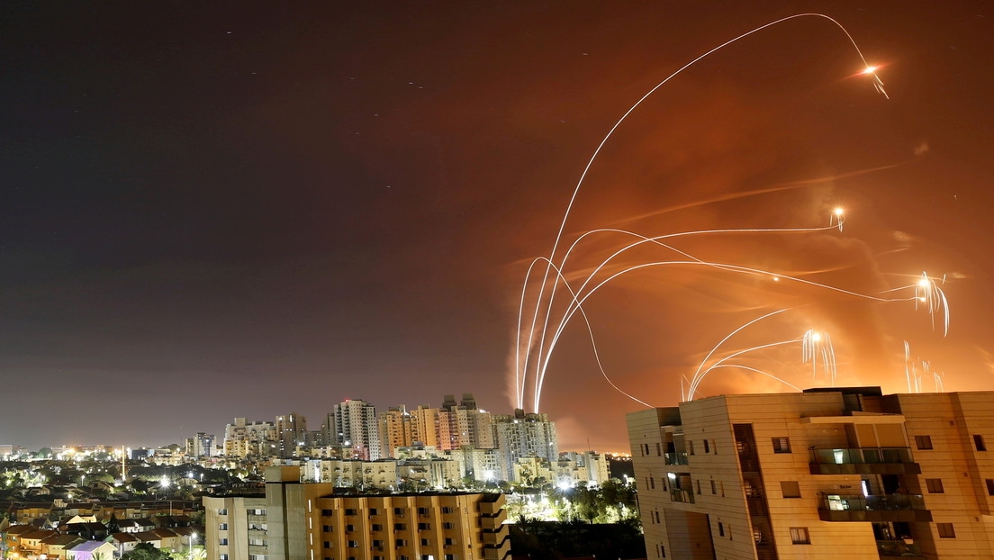 Cohetes lanzados desde la Franja de Gaza hacia Israel, el 12 de mayo de 2021.Amir Cohen / Reuters