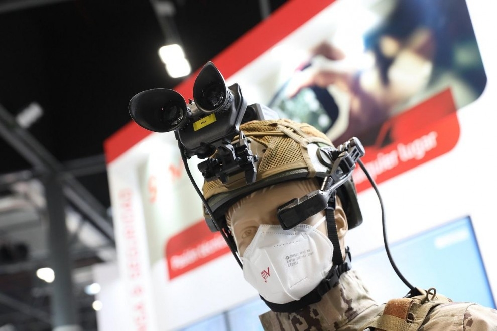 Un maniquí en la Feria Internacional de Defensa y Seguridad (FEINDEF) que se celebró en IFEMA, Madrid, el pasado 3 de noviembre de 2021. — Marta Fernández / EUROPA PRESS