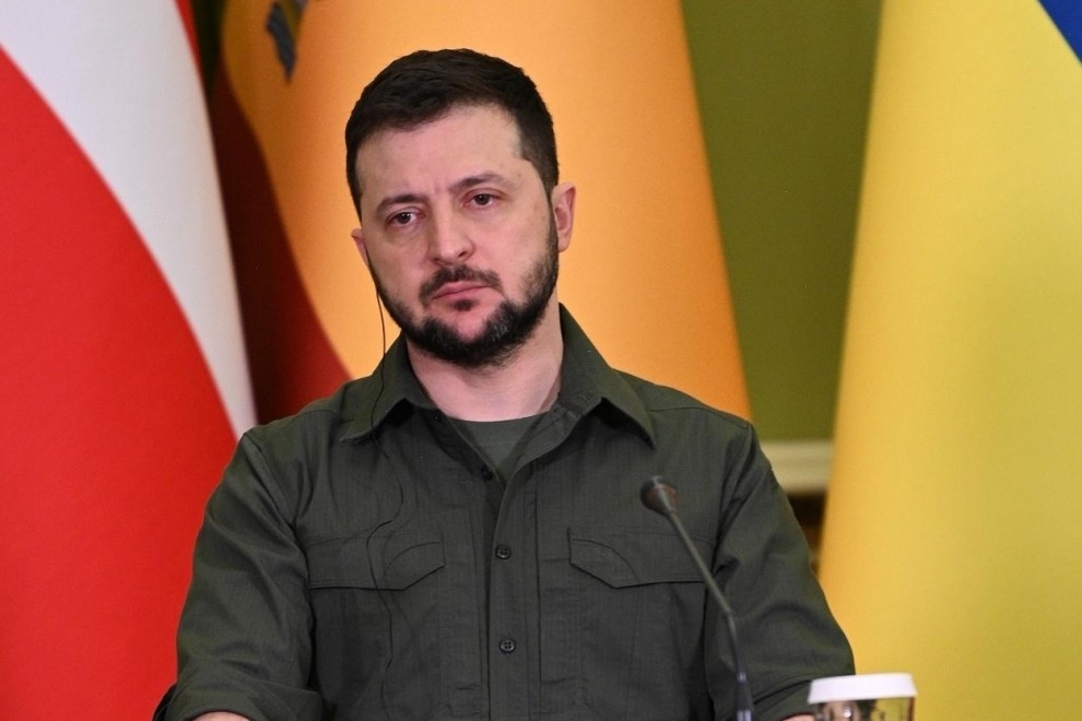 El presidente de Ucrania, Volodimir Zelenski, ofrece declaraciones a los medios de comunicación tras reunirse con el presidente del Gobierno, Pedro Sánchez, a 21 de abril de 2022, en Kiev (Ucrania). — Pool Moncloa/Borja Puig de la Bellacasa / Europa Press