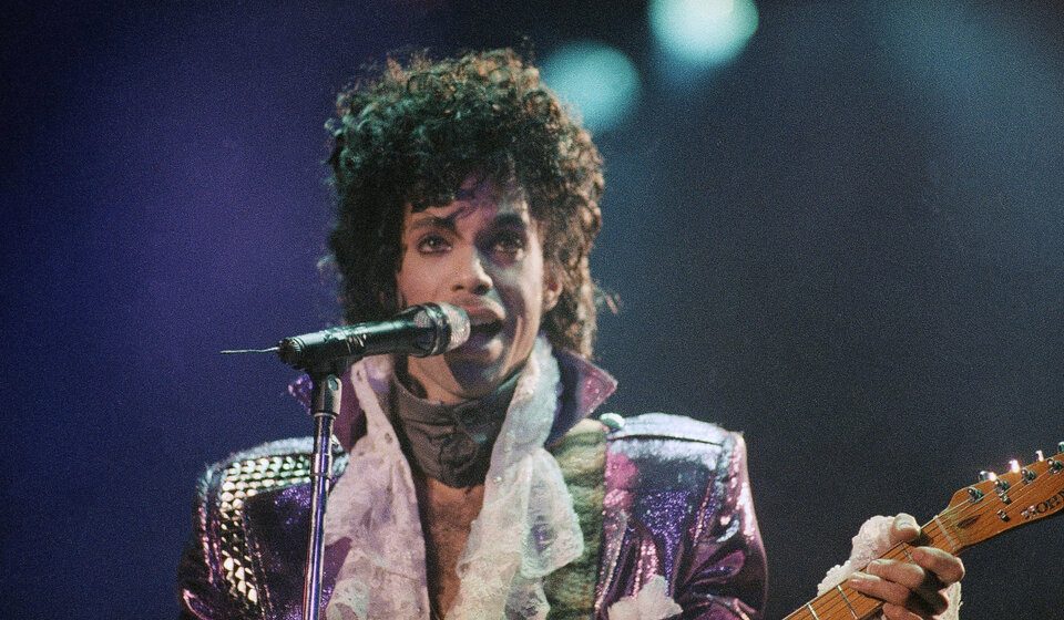 40 años de “Purple Rain”, de Prince: dios y el diablo en una guitarra
